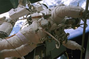 HUBBLE 3D ハッブル 宇宙望遠鏡〔IMAX 3D版〕