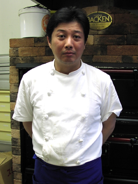 池目 研司 店長