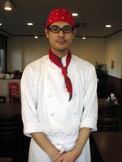 田島 新太郎 店長