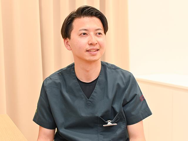 伊藤 涼 院長