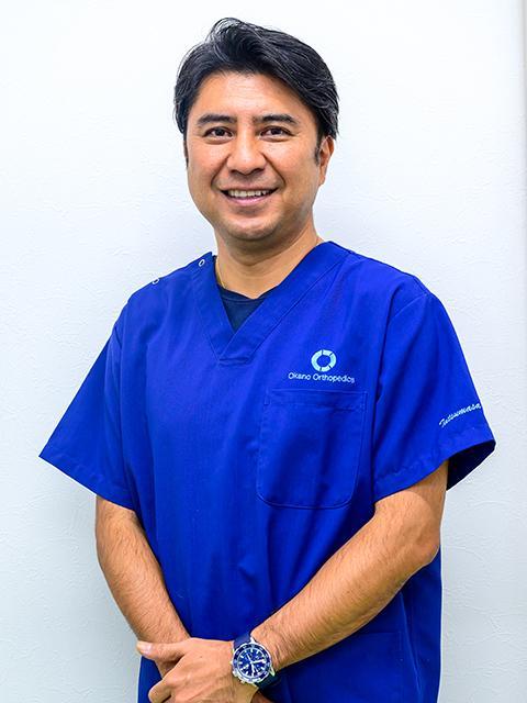 岡野 達正 院長