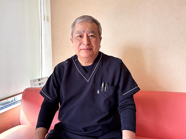 新屋 重信 院長