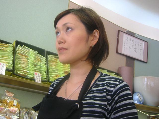 草薙 里美 店長