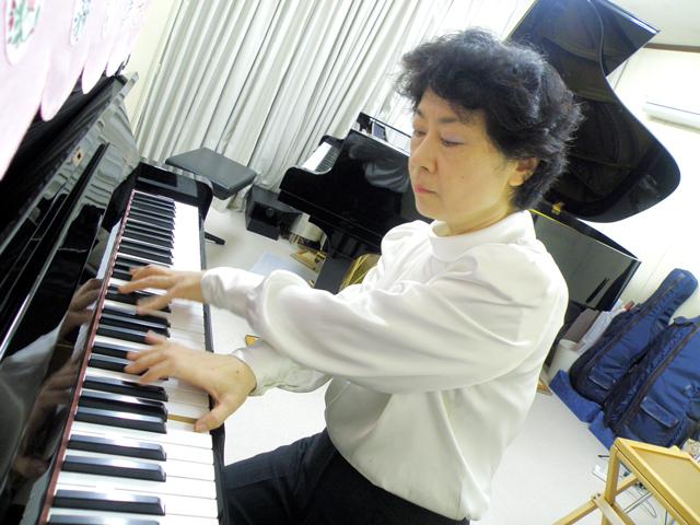 石川 雅子 主宰・ピアノ講師